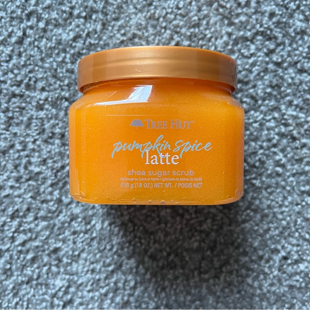 NWT pumpkin spice tree hut sugar scrub